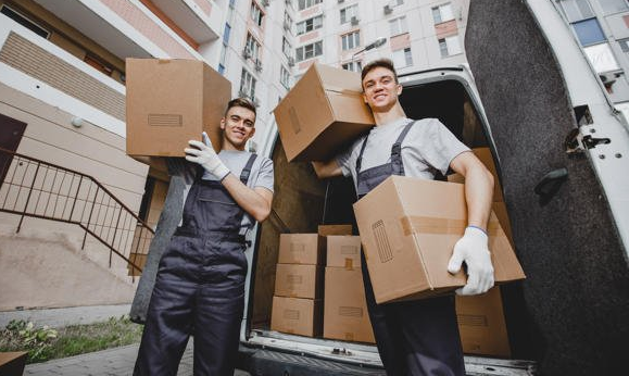 Benefits of Hiring Professional Movers in Houston || local moving company